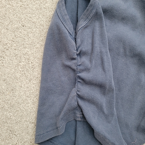 ✨SHEIN EZwear Blue Summer Solid Curved Hem Rib Tank Top✨ - Picture 3 of 4